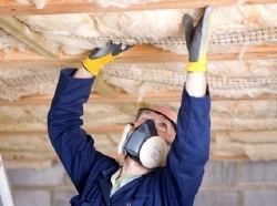 Как утеплить потолок в частном доме Как утеплить потолок в частном доме