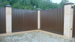 Как выбрать профнастил для забора Как выбрать профнастил для забора