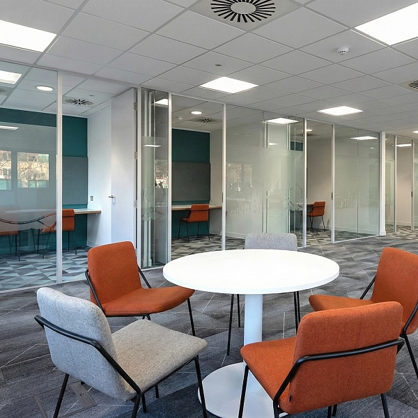 картинка Комплект подвесного потолка №12 — Feinstratos 600x600мм 