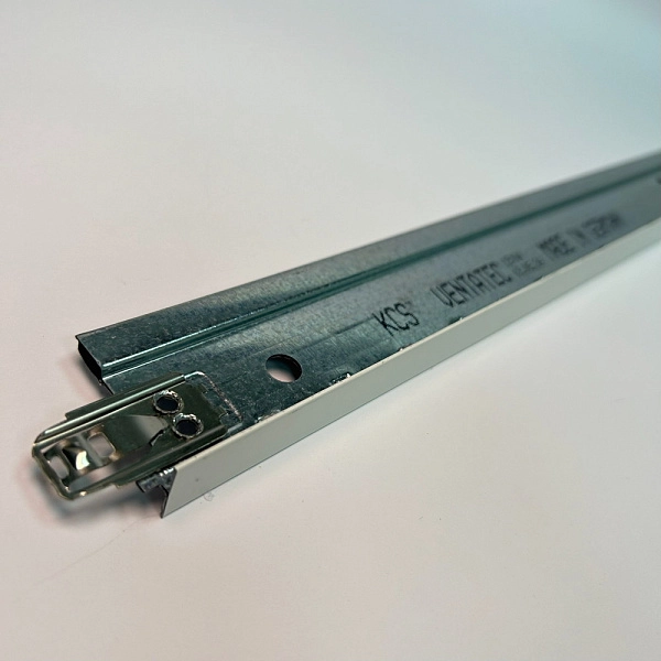 картинка AMF Ventatec T15 High Click профиль для потолка 38 мм, 1,2 м, белый 