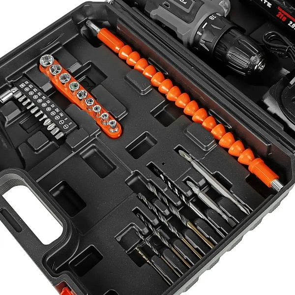 картинка Шуруповерт акумуляторный Forte CD-21BC 21В, 2А кейс (142793) 