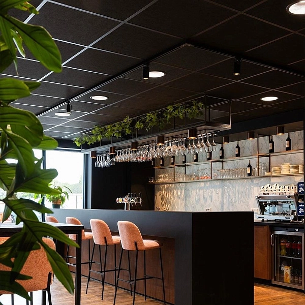 картинка Потолок подвесной Alubest кассетный оцинкованый черный (шагрень) board 600х600мм 