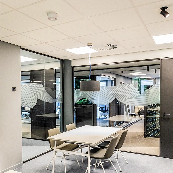 картинка Потолок подвесной KCS Schlicht Hygena SK 600х600х15мм 