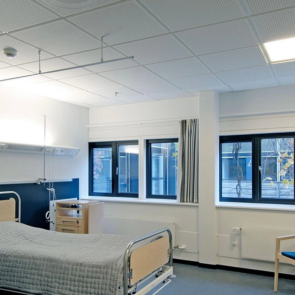 картинка Потолок подвесной кассетный Alubest оцинкованый перф. серый tegular 600х600мм картинка Потолок подвесной кассетный Alubest оцинкованый перф. серый tegular 600х600мм