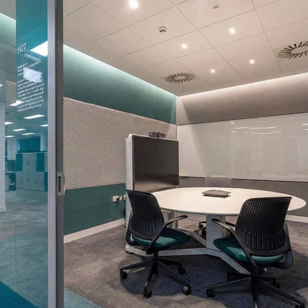 картинка Подвесной потолок AMF Thermatex Feinstratos Tegular 15 KCS 600х600х15мм 