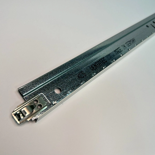 картинка AMF Ventatec T15 High Click профиль для потолка 38 мм, 3,6 м, белый 